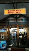Tampak depan Rumah Sehat Herba Center Tebet